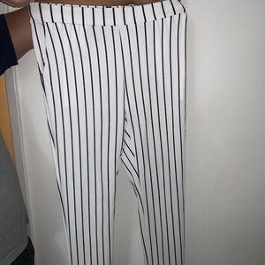 White stripped leggings pants